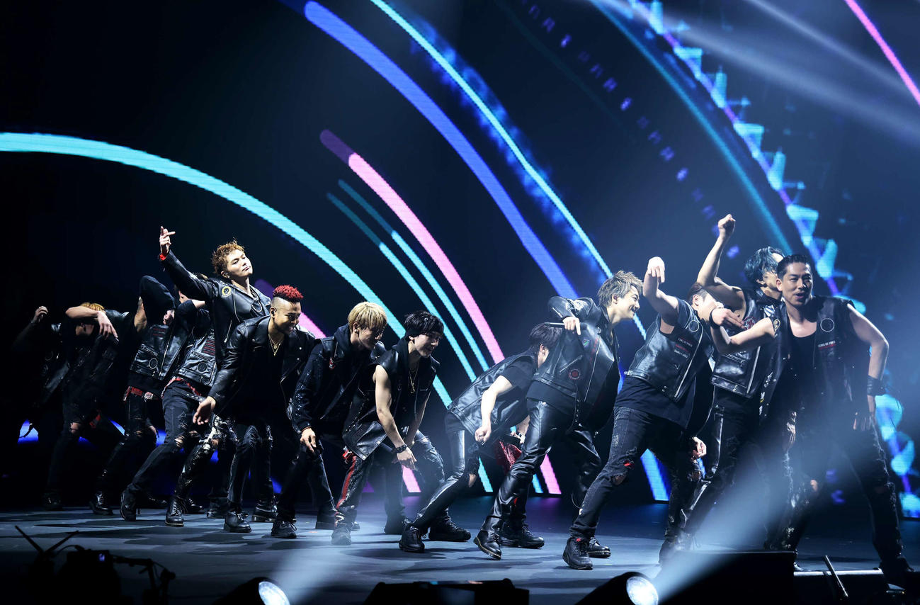 14人体制で初めてのライブを行い“NEW　EXILE”を印象づけたEXILE