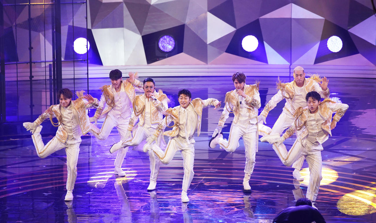 NHK紅白歌合戦で歌うGENERATIONS