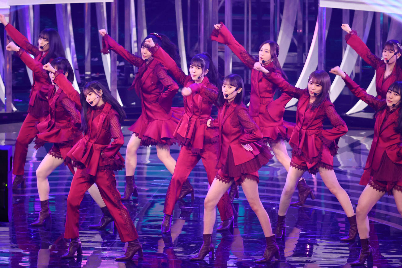 力強いステージを披露した乃木坂46