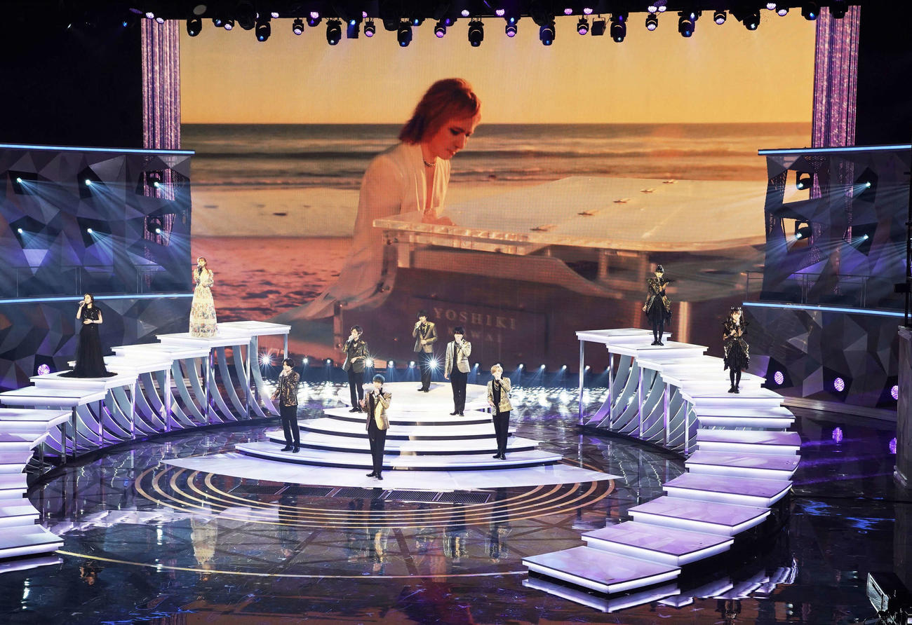 米国ロサンゼルスから「ENDLESS　RAIN」を披露したYOSHIKI