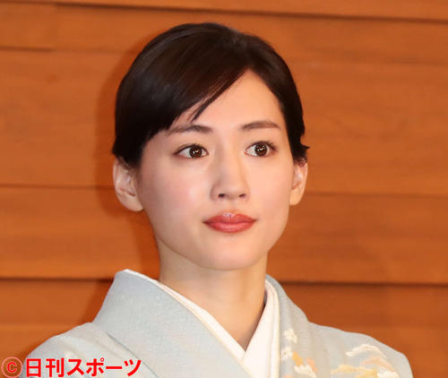 綾瀬はるか（2019年撮影）