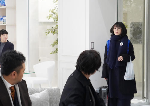 日本テレビ系「ウチの娘は、彼氏が出来ない！！」でアニオタ女子大生役を演じる浜辺美波