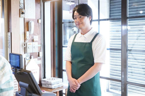 フジテレビ系「監察医朝顔」の新春SPにゲスト出演するシュウペイ