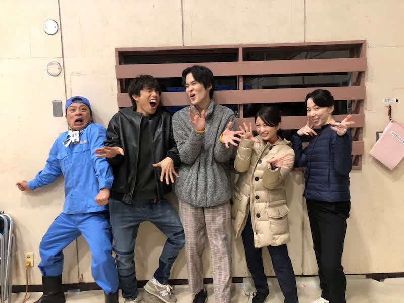 ブログで公開した志田未来らのテンション爆上げオフショット（フジテレビ系ドラマ「監察医　朝顔」オフィシャルブログより）