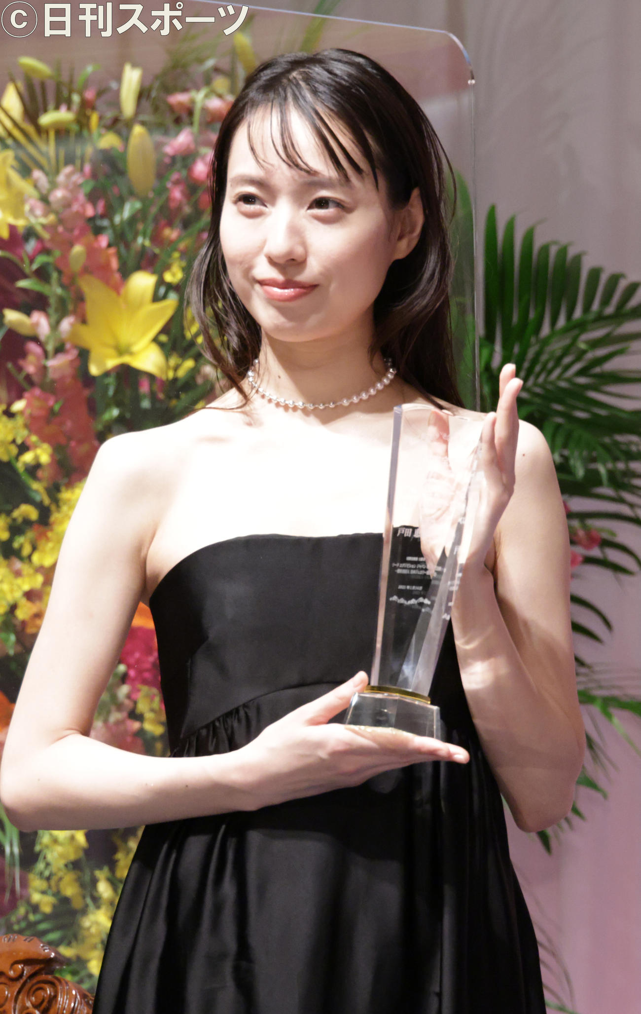 30代部門で受賞した戸田恵梨香（撮影・中島郁夫）