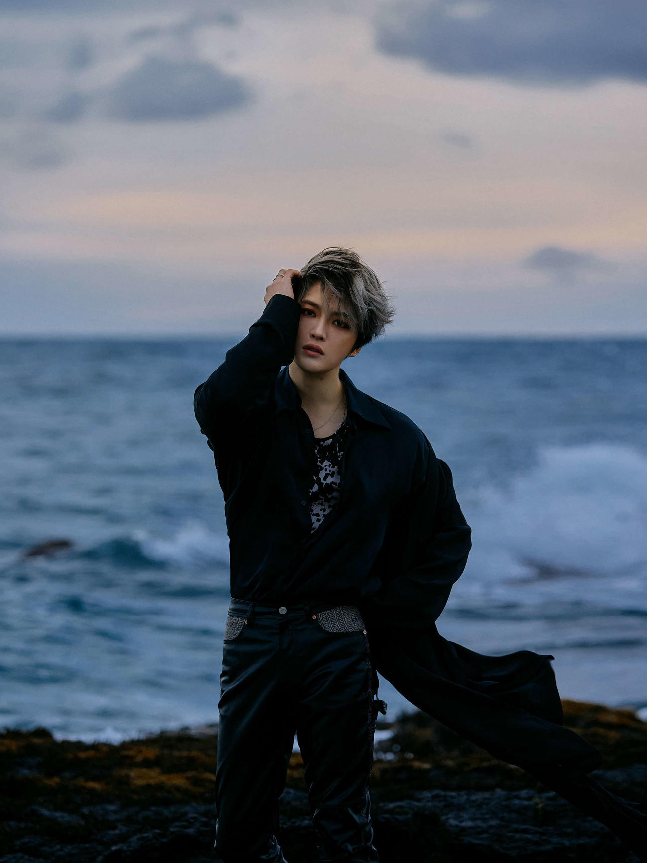 ジェジュンのシングル「BREAKING　DAWN」ジャケット写真の画像