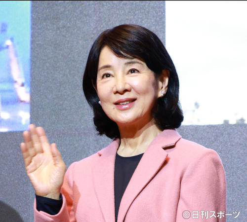 点灯式に出席した吉永小百合(撮影・中島郁夫)