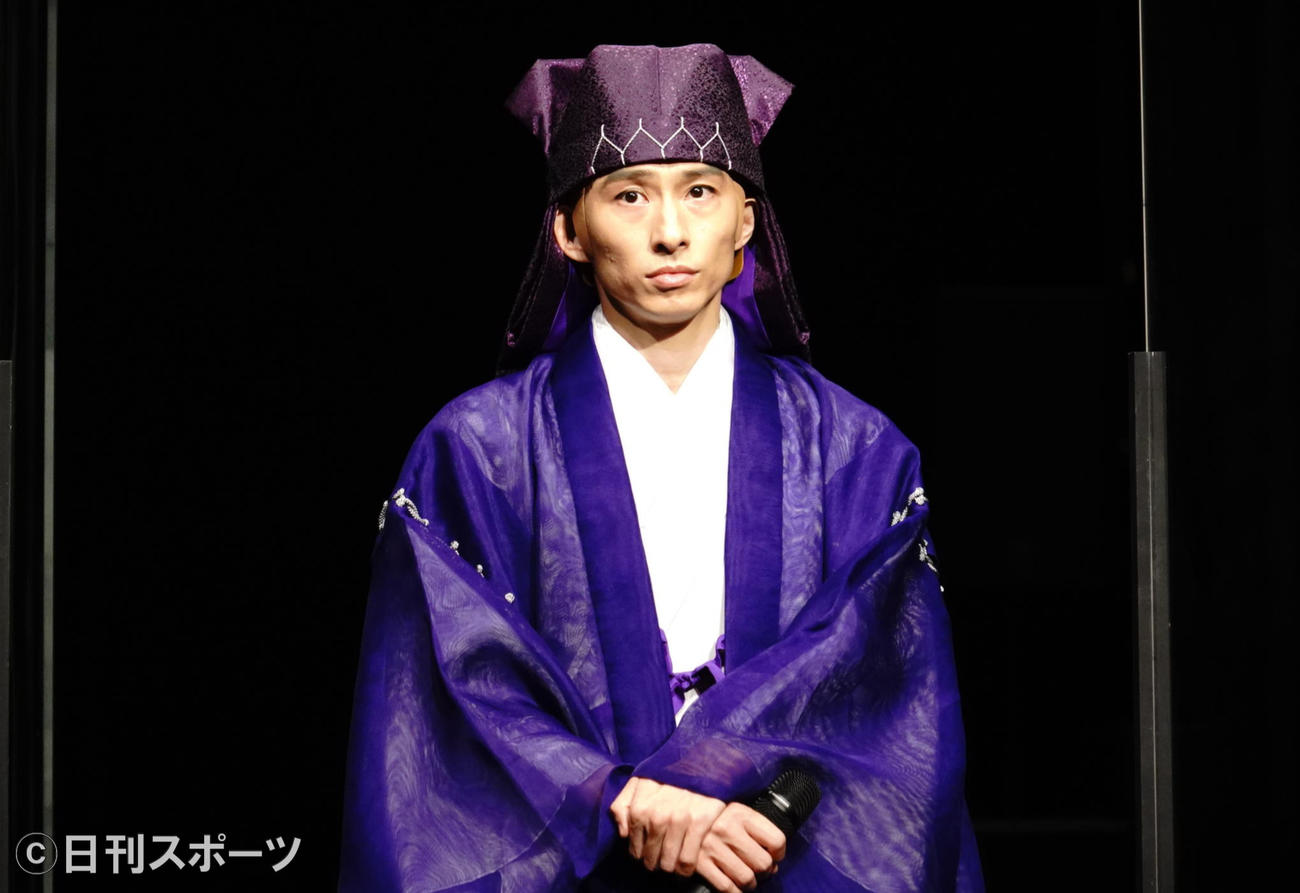 舞台「藪原検校」の取材会に出席したV6三宅健（撮影・佐藤成）