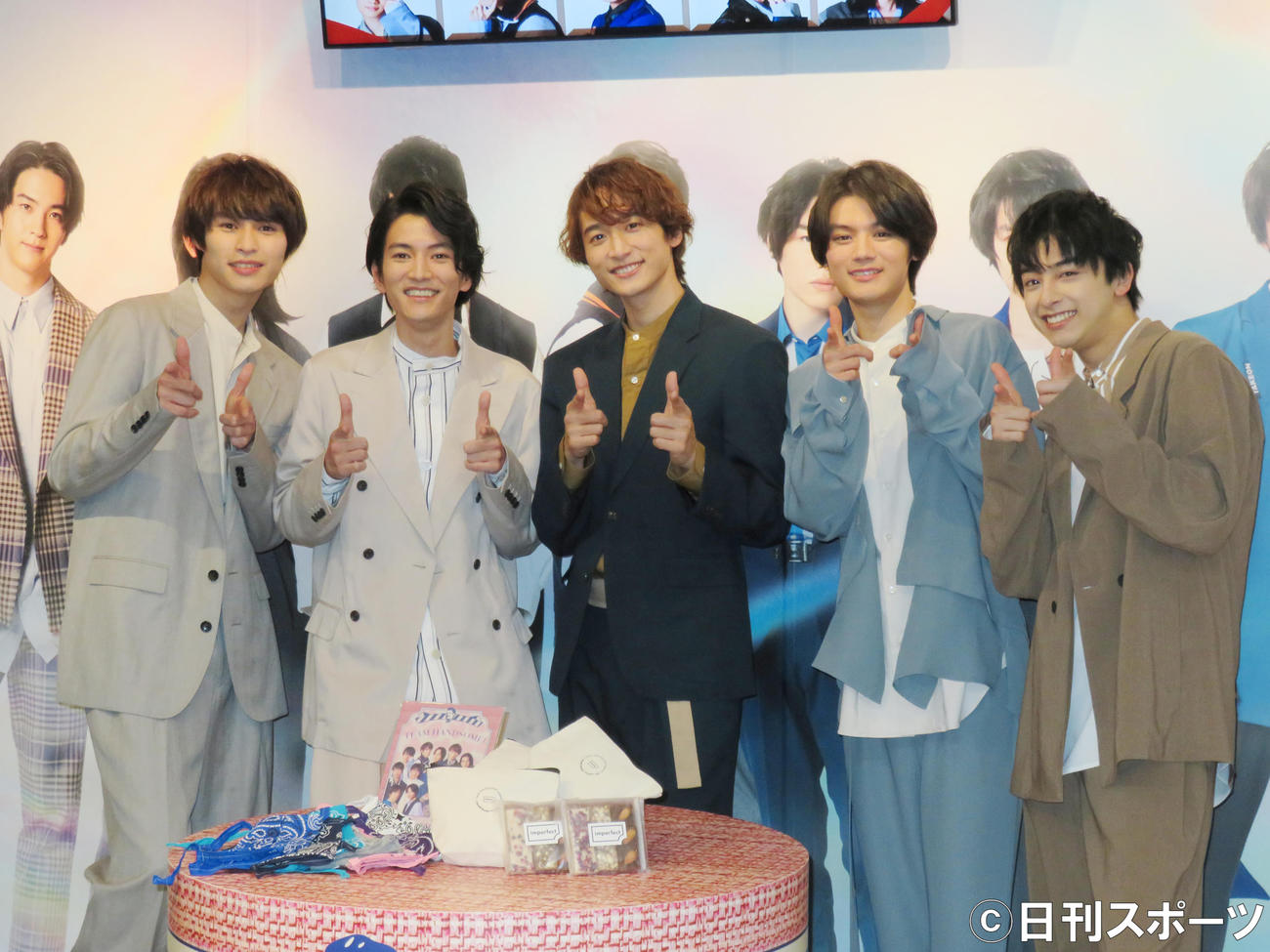 イベントに出席した左から兵頭功海、渡邊圭祐、小関裕太、藤原大祐、新原泰佑（撮影・佐藤勝亮）