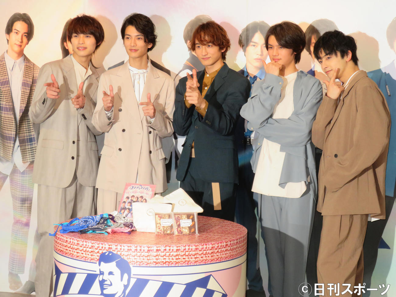 イベントに出席した左から兵頭功海、渡邊圭祐、小関裕太、藤原大祐、新原泰佑（撮影・佐藤勝亮）