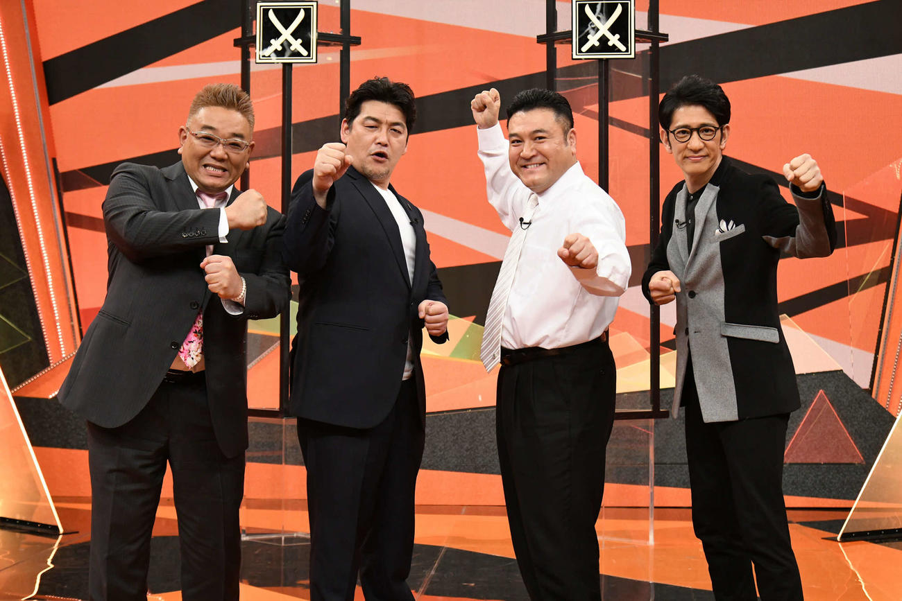 テレビ朝日系特番「お笑い二刀流　MUSASHI」に出演する、左からサンドウィッチマン伊達みきおと富澤たけし、アンタッチャブル山崎弘也、柴田英嗣