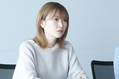 上野樹里と14年ぶりに共演する菅野莉央（C）フジテレビ