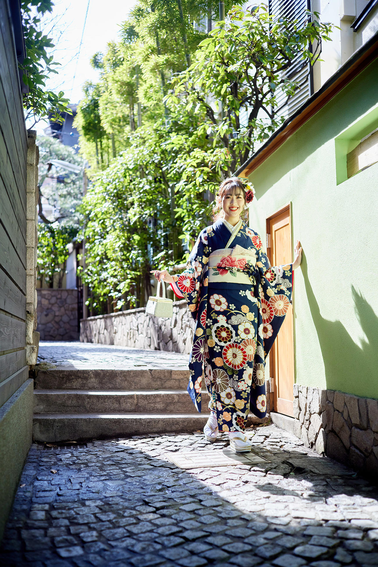 20歳を迎え晴れ着姿を公開したlolのmoca