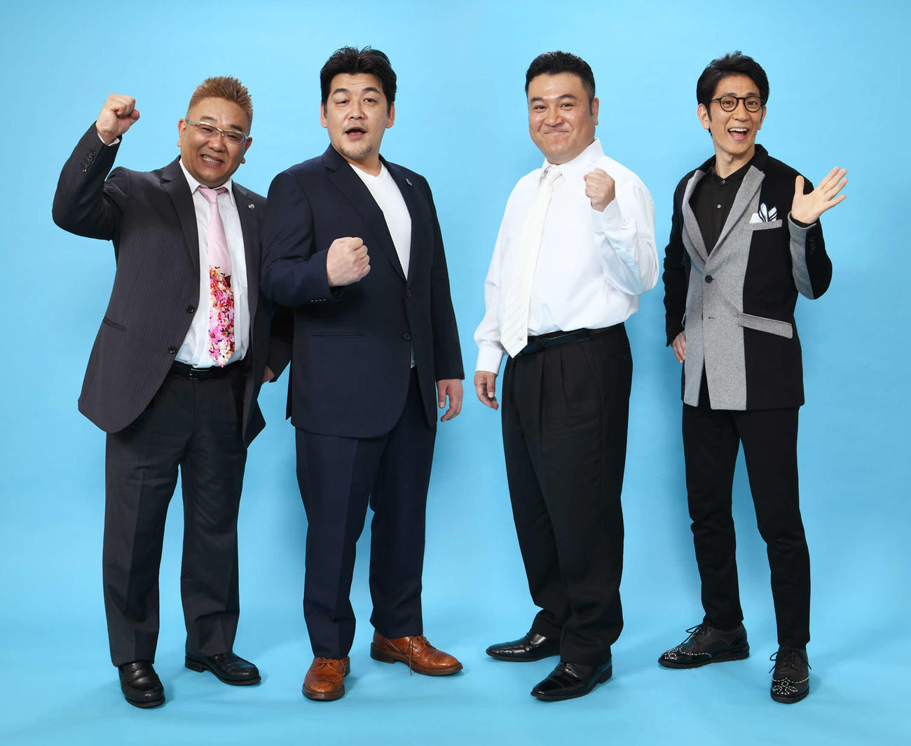 テレビ朝日系新番組「お笑い実力刃」の出演者。左からサンドウィッチマン伊達みきおと富澤たけし、アンタッチャブル山崎弘也と柴田英嗣