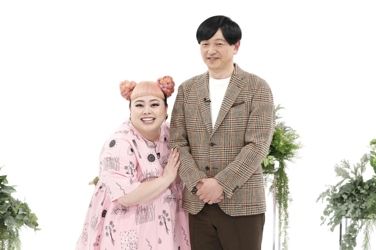 BS朝日開局20周年記念特番「地球クライシス2021～気候変動　壊れゆく世界～」に出演する渡辺直美（左）と気象予報士の依田司氏