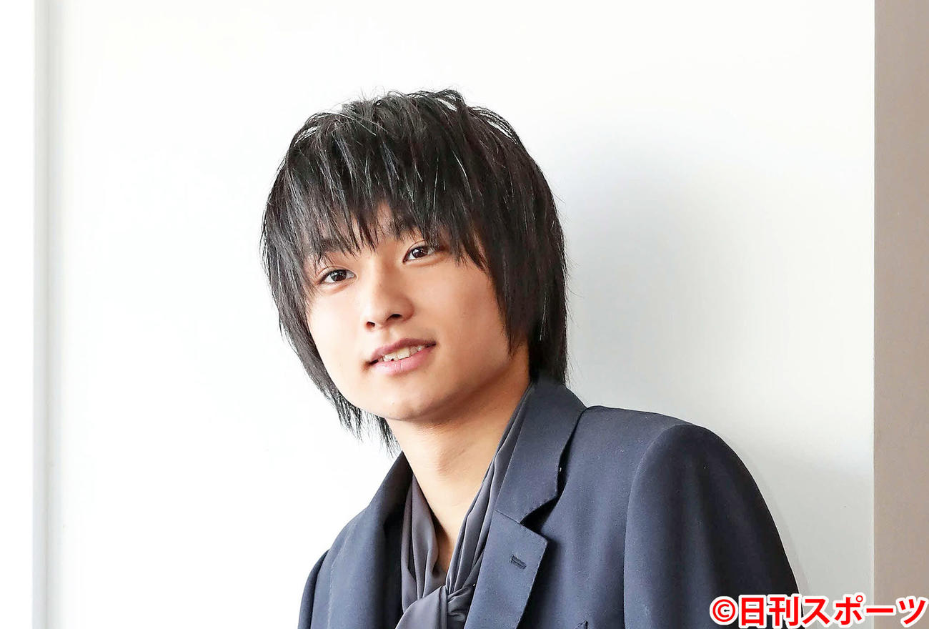 新人賞を受賞した奥平大兼（撮影・丹羽敏通）