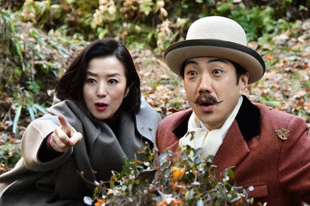 3月6日放送のフジテレビ系スペシャルドラマ「死との約束」に出演する鈴木京香（左）と野村萬斎