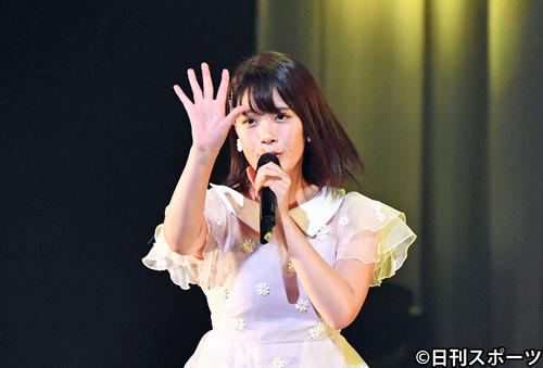 酒井萌衣(2016年11月19日撮影)