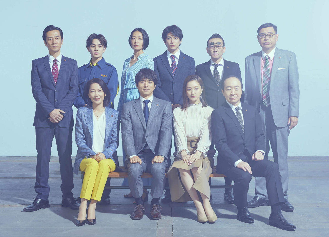 テレビ朝日系ドラマ「特捜9 season4」の出演者。手前左から羽田美智子、井ノ原快彦、中越典子、中村梅雀、後方左から津田寛治、宮近海斗、原沙知絵、山田裕貴、吹越満、田口浩正