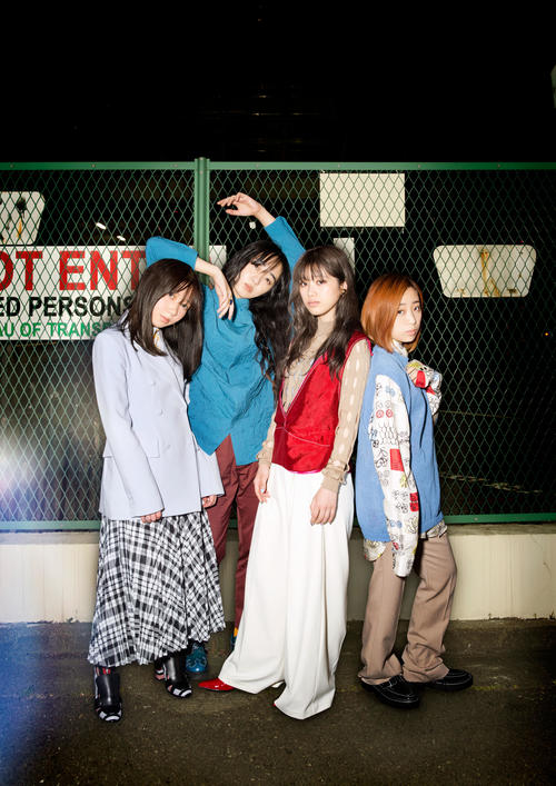 4人組ロックバンドの「赤い公園」。左から藤本ひかり、津野米咲、石野理子、歌川菜穂