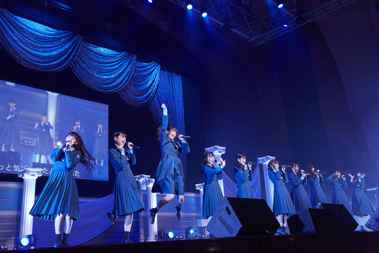 新曲発売記念ライブを開催した22／7（ナナブンノニジュウニ）