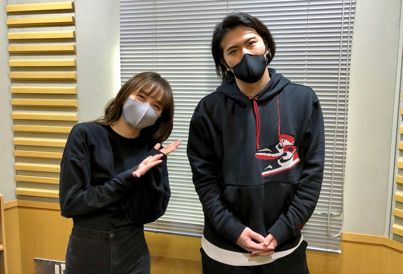 ラジオドラマで共演する百田夏菜子（左）と尾上松也