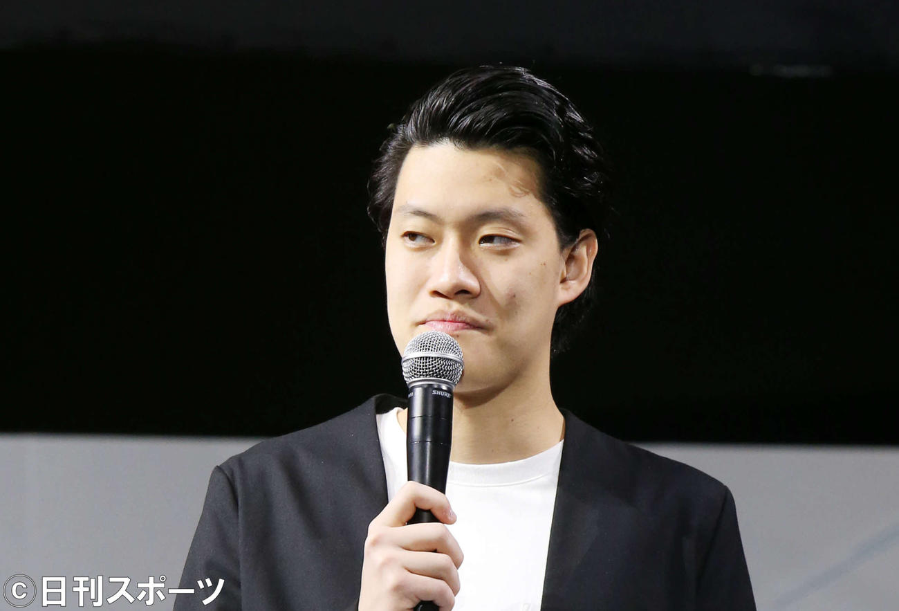 霜降り明星の粗品（2020年1月11日撮影）