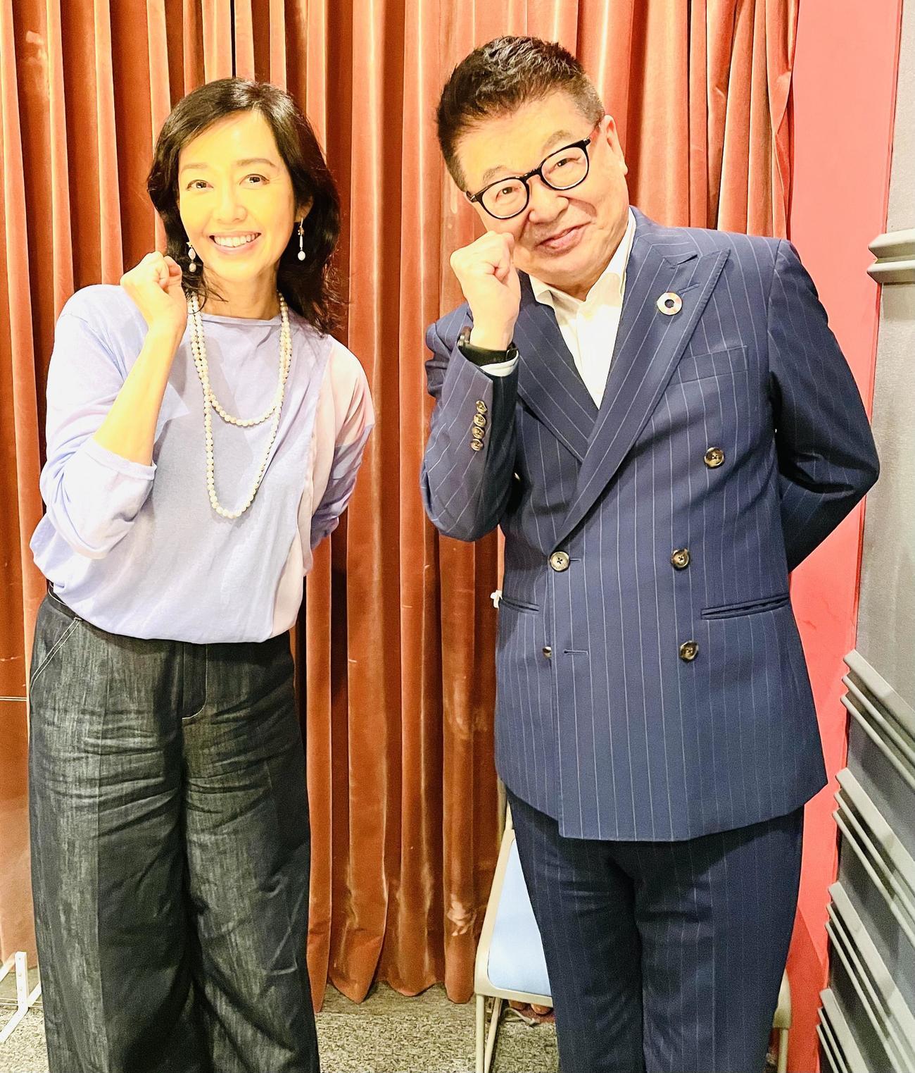 早見優（左）と生島ヒロシ