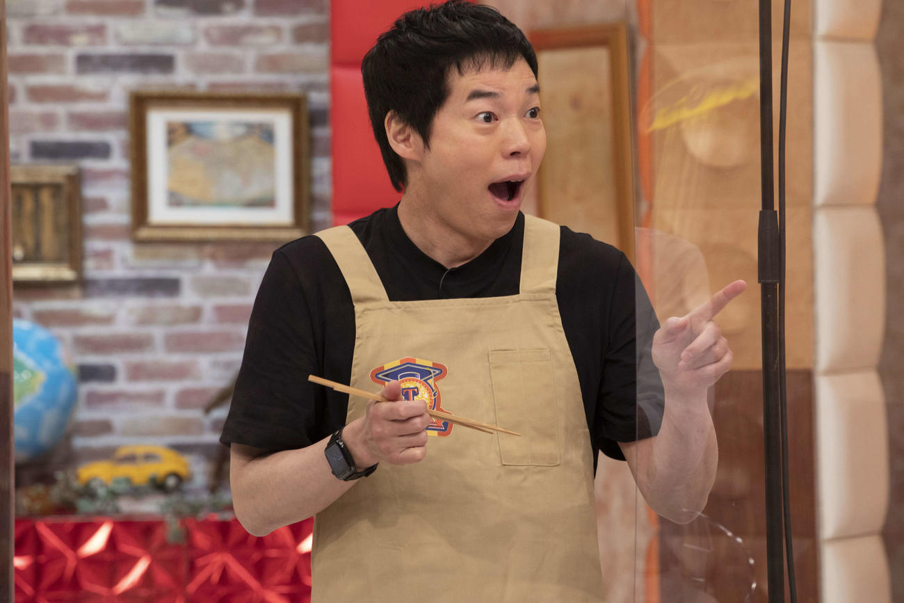 テレビ朝日系「今田耕司★ヒットの世界　東大生が通販してみた!!」に出演する今田耕司