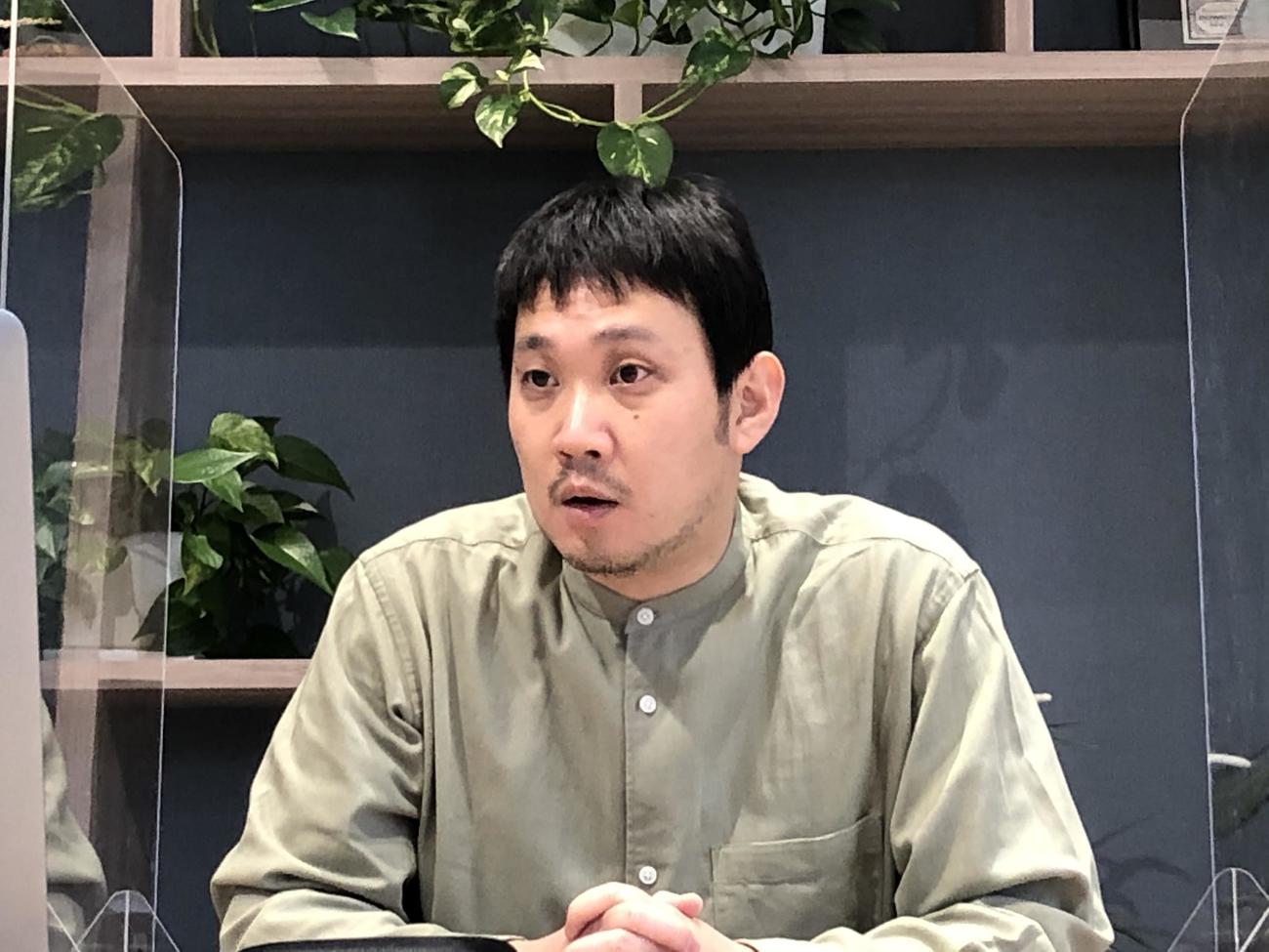 ベルリン映画祭審査員大賞受賞から一夜明け、オンラインで会見を開いた濱口竜介監督