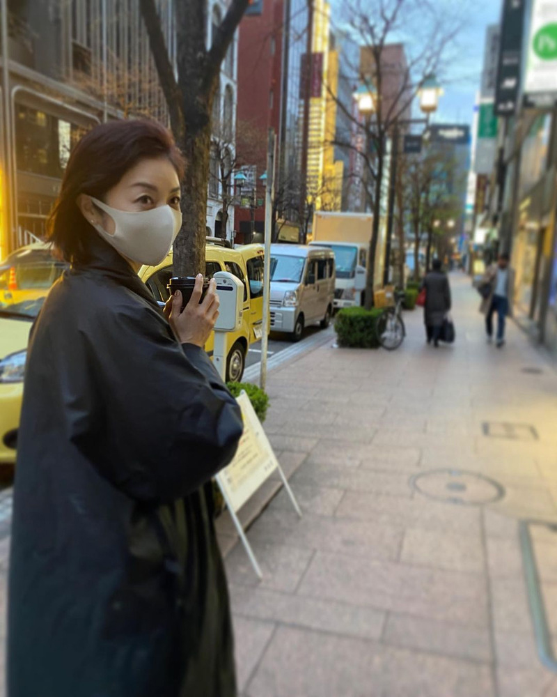 オフィシャルブログでドラマ“桜の塔”の撮影が始まったことを報告した高岡早紀