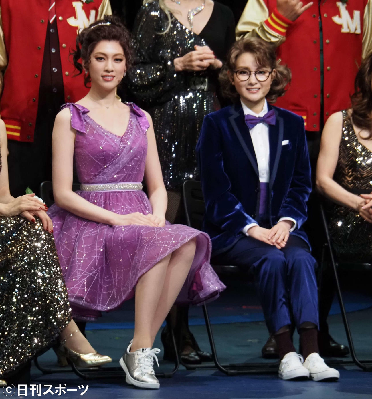 ミュージカル「The PROM」の取材会に出席した三吉彩花（左）と葵わかな（撮影・遠藤尚子）