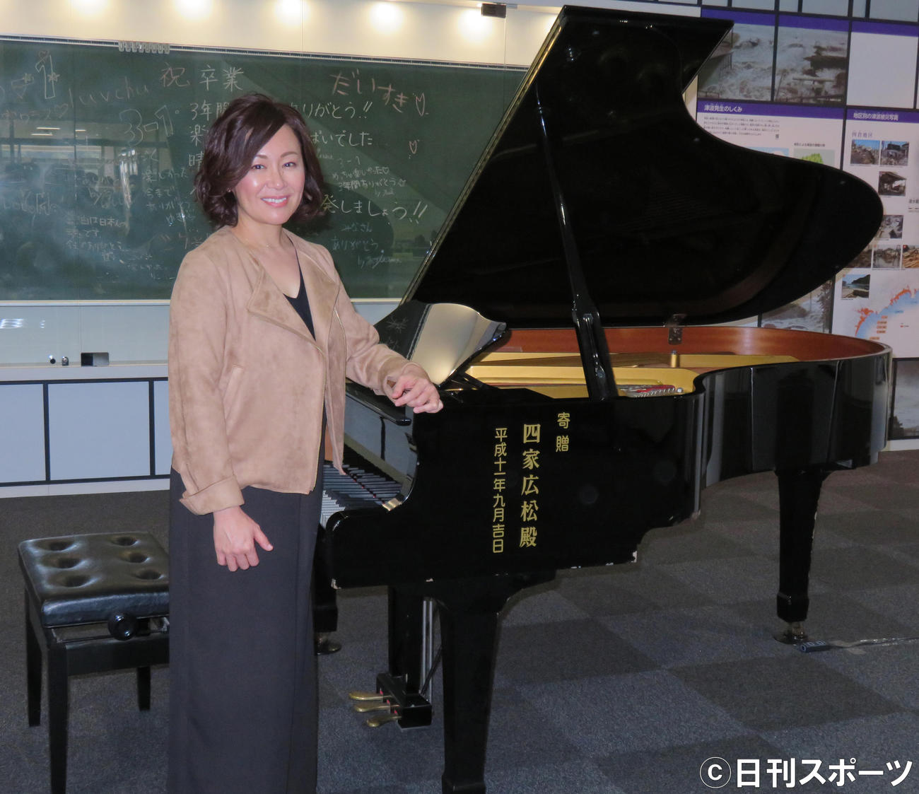 「奇跡のピアノ」と再会した金城綾乃（2021年3月1日撮影）