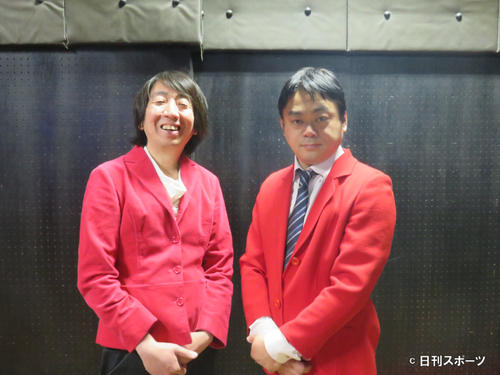 モダンタイムスのツッコミのとしみつ(左)とボケの川崎誠