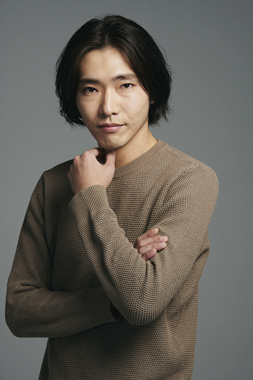 映画「真夜中乙女戦争」に主演する柄本佑