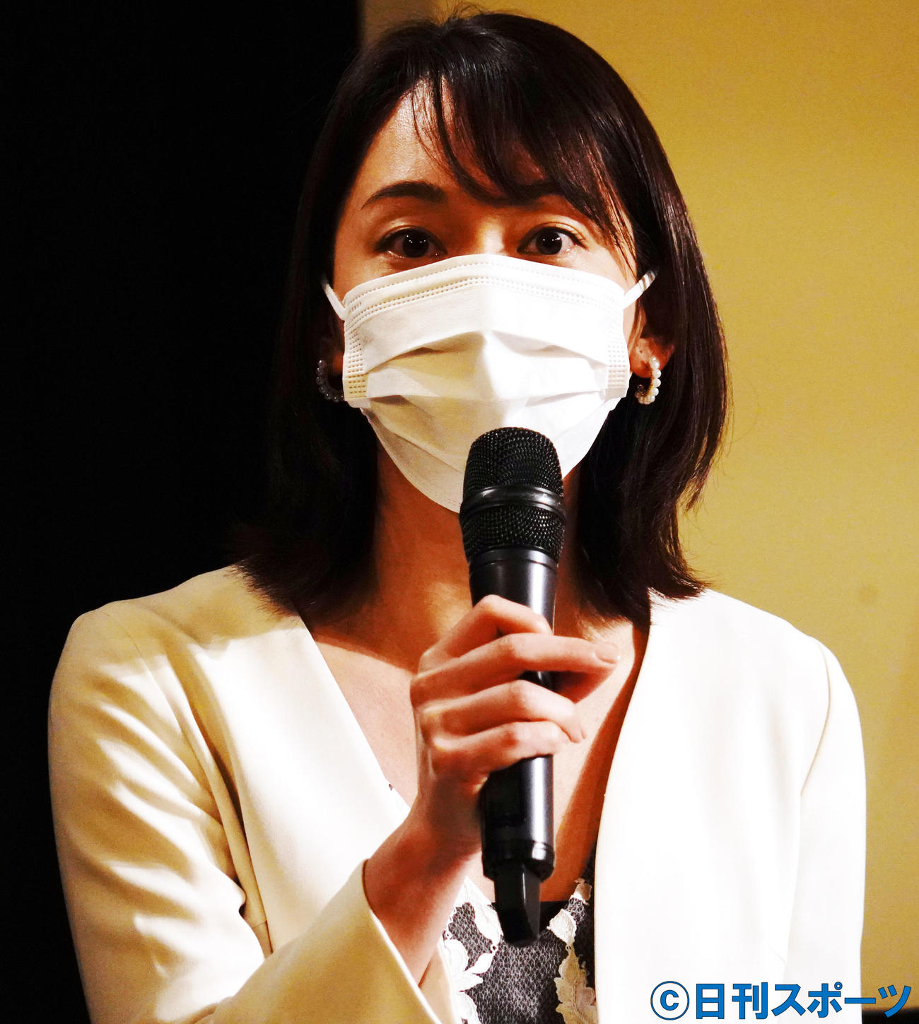 TBSドキュメンタリー映画祭でで舞台あいさつに出席した同局出水麻衣アナウンサー（撮影・佐藤成）