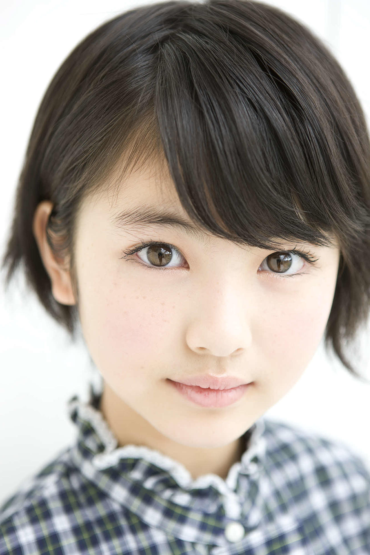 東宝シンデレラオーディションのニュージェネレーション賞を受賞したころの浜辺美波。10歳か11歳の撮影