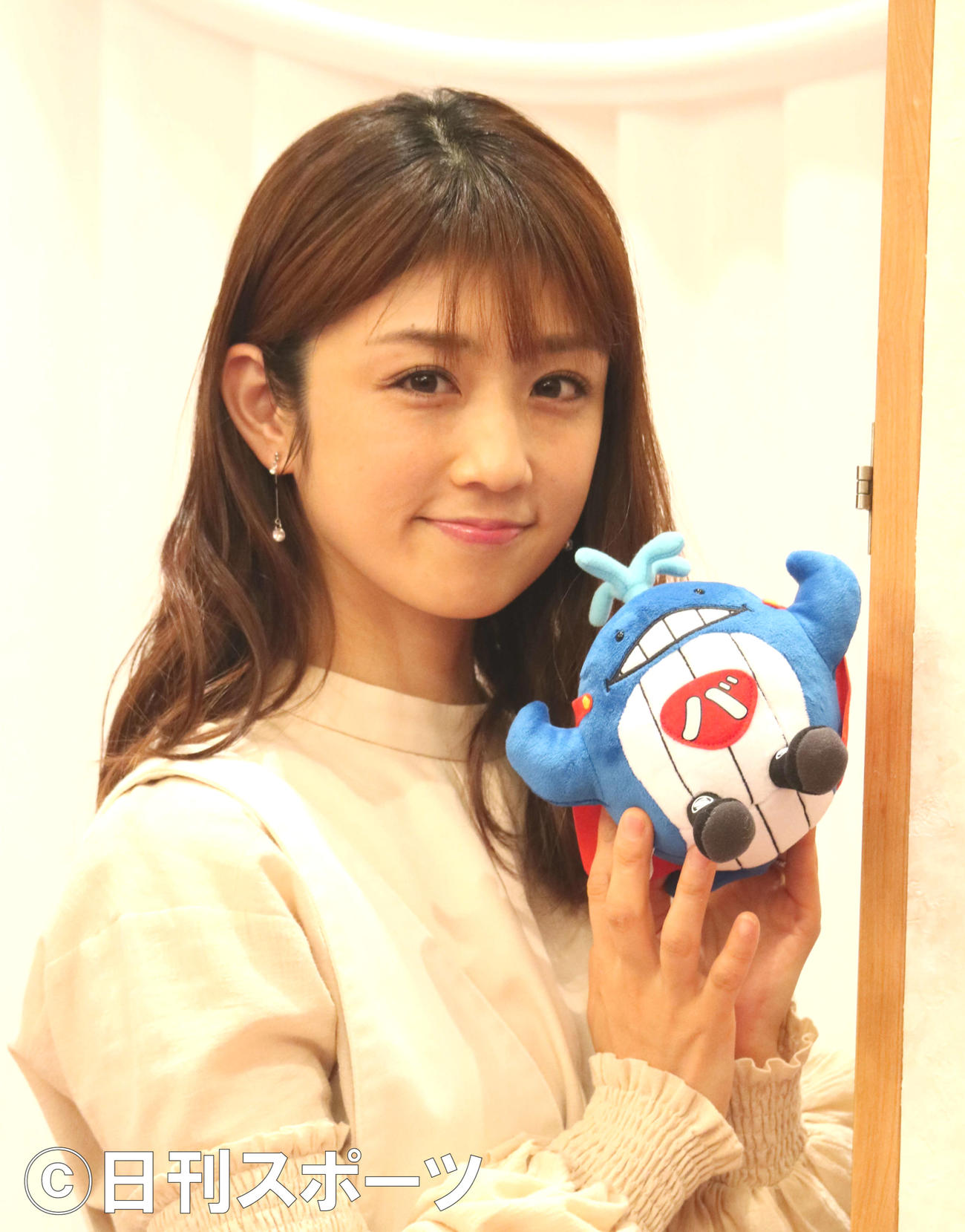 日本捕鯨協会主催セミナー、子育てなどについて語った小倉優子