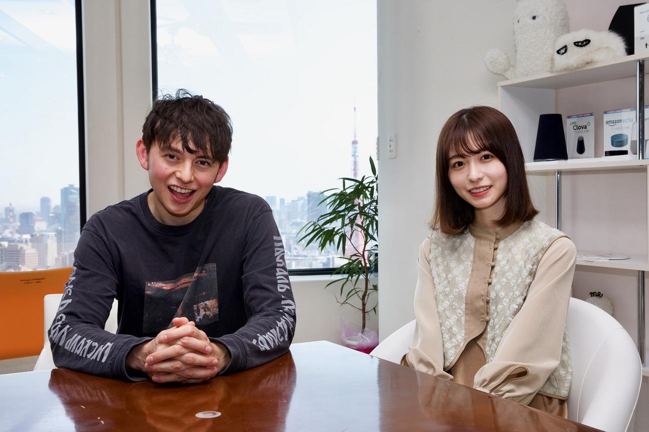 J－WAVE「POP　OF　THE　WORLD」にレギュラー出演が決まった長濱ねる（右）とハリー杉山