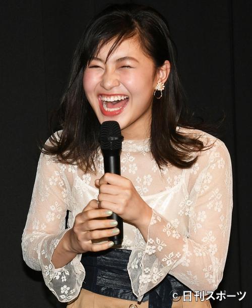 村上佳菜子