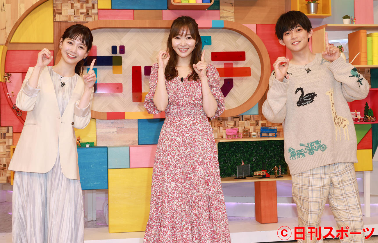 新番組「ゼロイチ」の制作発表会見を行った、左から石川みなみアナウンサー、指原莉乃、松丸亮吾（撮影・中島郁夫）