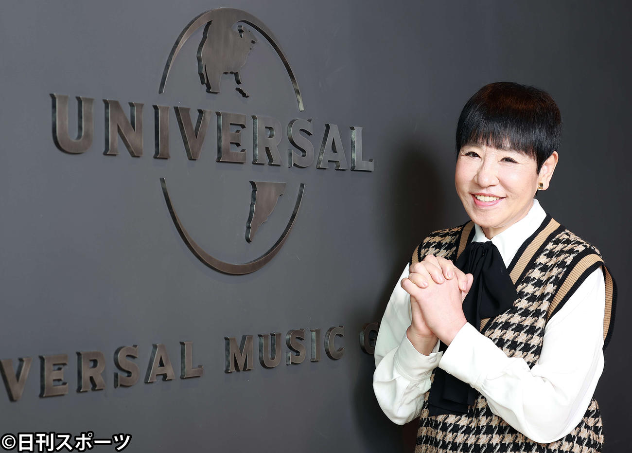 レコード会社移籍後、意気込みを新たに笑顔を見せる和田アキ子（撮影・浅見桂子）