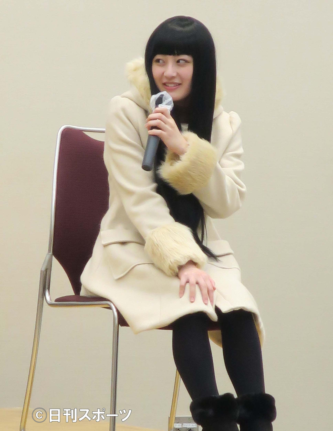 舞台「蟻地獄」の制作発表会見に登壇した乃木坂46向井葉月