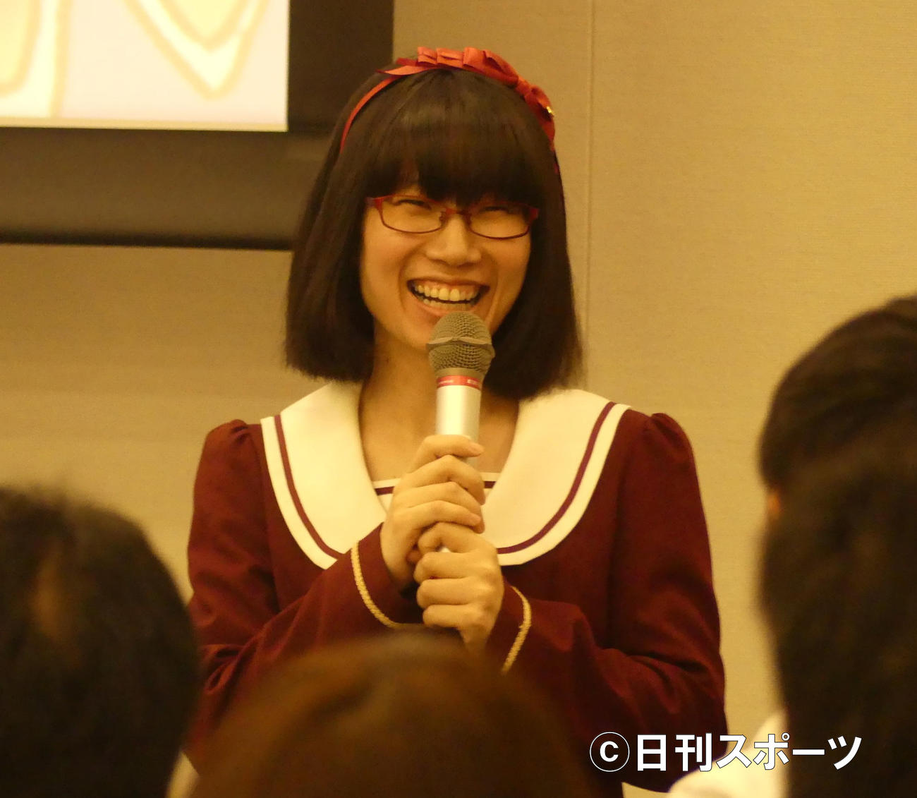 たかまつなな