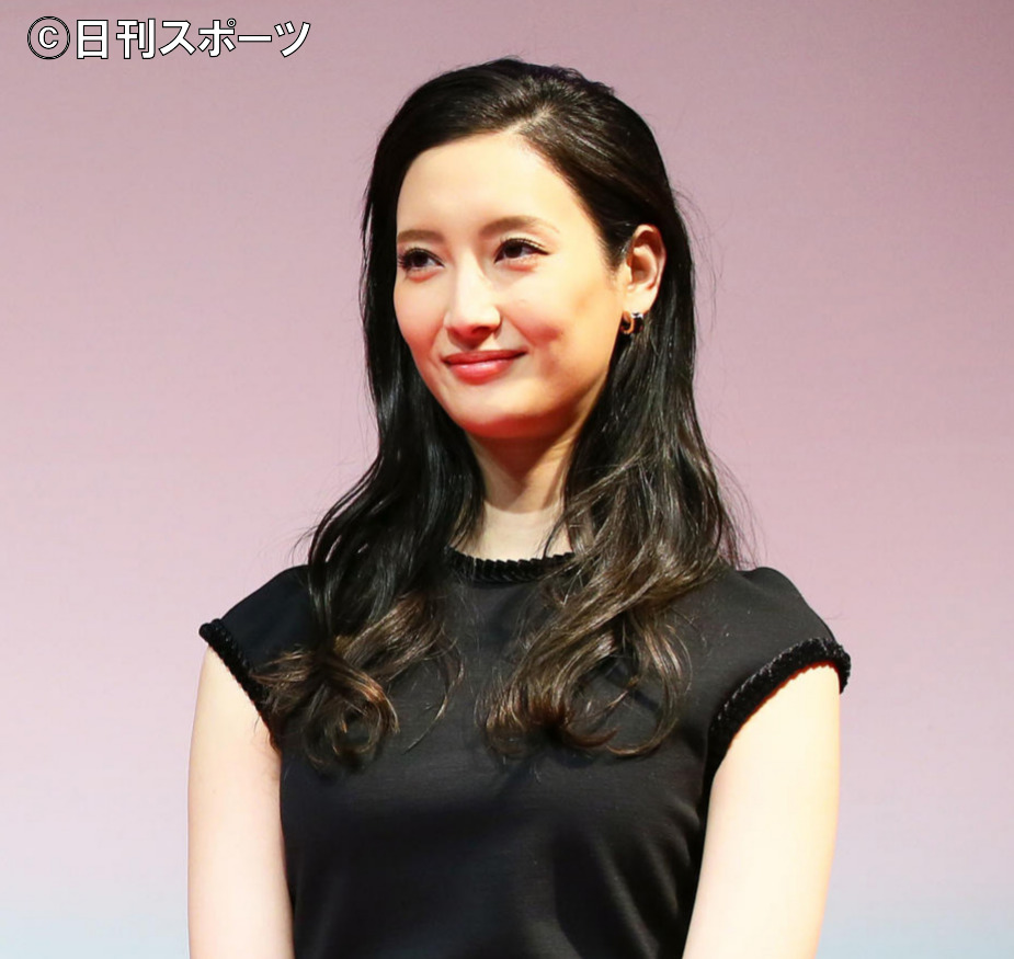 菜々緒（19年4月撮影）