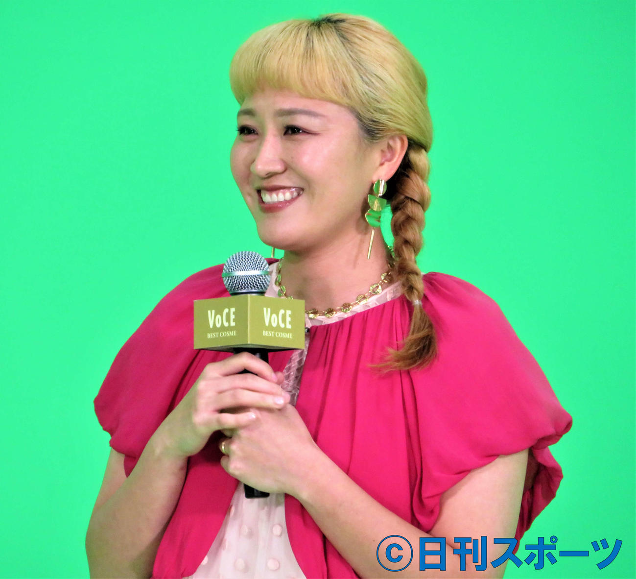 丸山桂里奈（2020年12月18日撮影）