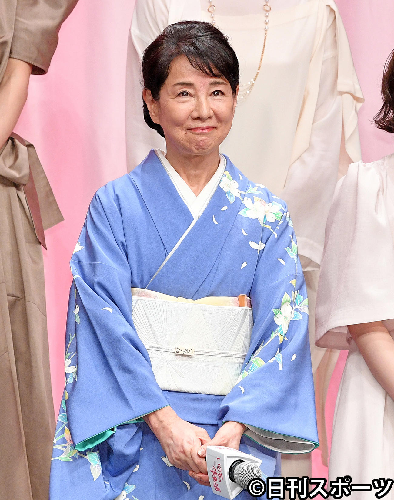 舞台あいさつを終え感極まる吉永小百合（撮影・滝沢徹郎）