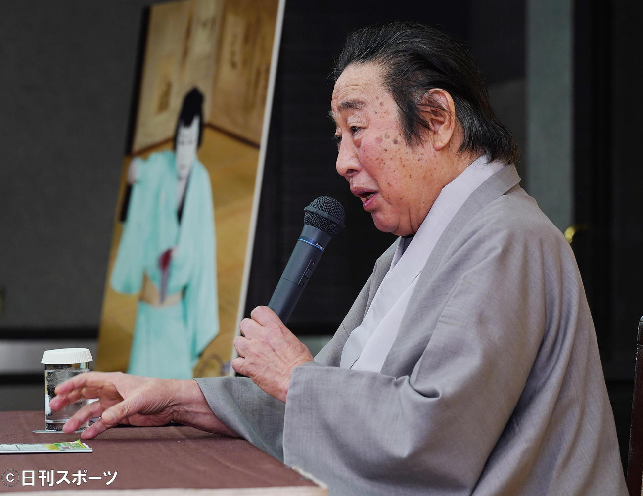 「五月大歌舞伎」の合同取材会で記者の質問に答える尾上菊五郎（撮影・菅敏）