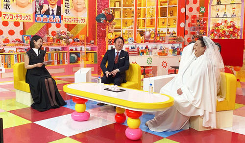 テレビ朝日系「マツコ＆有吉　かりそめ天国　2時間スペシャル」に出演する、左から夏目三久、有吉弘行、マツコ・デラックス