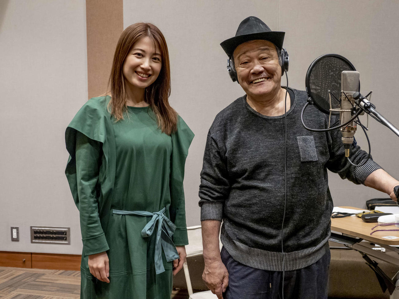 吉永小百合の主演映画「いのちの停車場」と同名の応援歌を歌った西田敏行と作曲の村治佳織